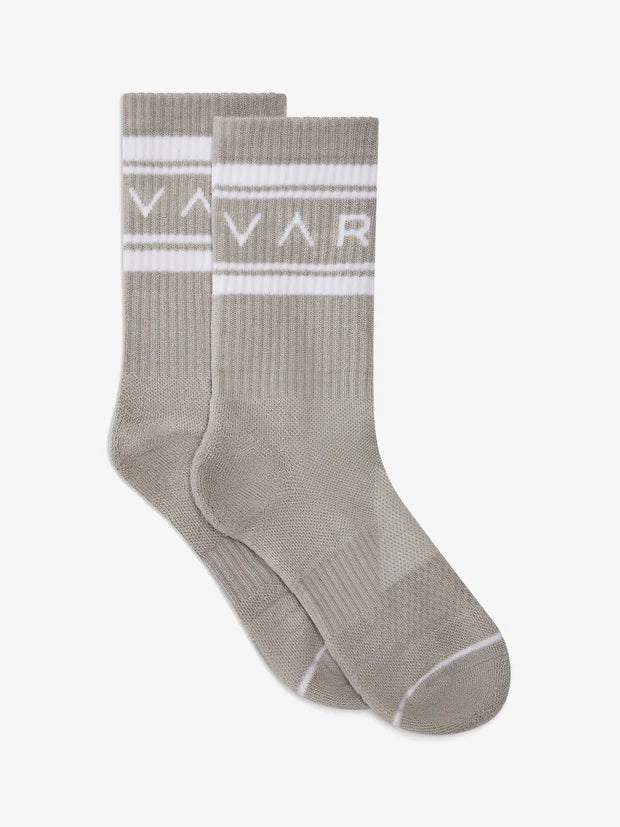 We love these retro inspired, neutral grey and white socks. Lightweight mesh-knit ensures comfort for both everyday and a more active lifestyle. 