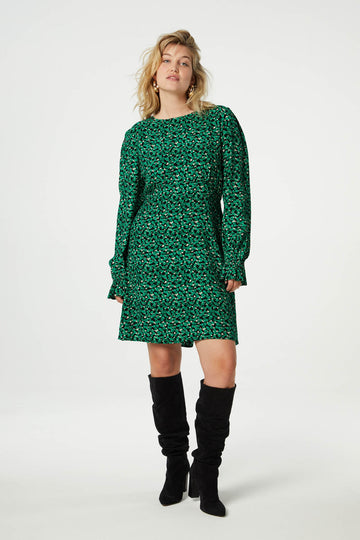 The Vanessa Dress from Fabienne Chapot features elasticated frill cuffed sleeves, a round neckline and a zip at the side. Fitted at the waist with a loose fitting skirt this dress is great for everyday wear with trainers but can equally be dressed up with heeled boots.