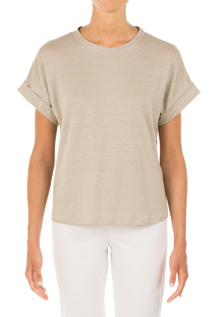 This taupe linen t-shirt from Le Tricot Perugia features rolled cap sleeves and textured side panels and neckline. This easy-to-wear tee is perfect for your everyday wardrobe and will look fabulous with your favourite denim shorts and sandals.