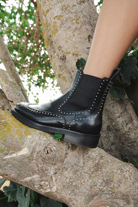 Boot of dreams!&nbsp; Our fabulous boot brand Homers is back this season with a bang.&nbsp; The Lilibeth is a neat ankle boot with stud details and a stretchy panel at the ankle.&nbsp; Super comfortable and super stylish these are great paired with your wide leg cropped denim or with a black knit dress.&nbsp; Love them!