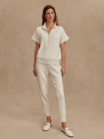 These elegant, slim, tailored fit pants will become your off-duty staple with a draw cord, tapered leg and pockets on the side and back. They pair beautifully with the Larson Half Zip Top.