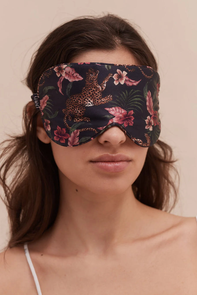 We are excited to be stocking super cool British pyjama brand Desmond & Dempsey. This extremely comfy, padded, 100% silk sleep mask will help guarantee a good night's sleep. It comes in this gorgeous Leopard Print and would make a great gift for a friend or a treat for yourself! Pair with the matching pyjamas. 