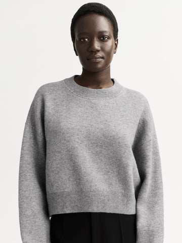 This is a classic style from Soft Goat.&nbsp; This extremely soft fine knit is crafted from 1ply cashmere - so won't make you too hot.&nbsp; With a regular fit and a boxy shape this is perfect paired with your wide legged trousers and denim.&nbsp; Also a great layer over your work out kit!&nbsp; This is one you will reach for again and again.