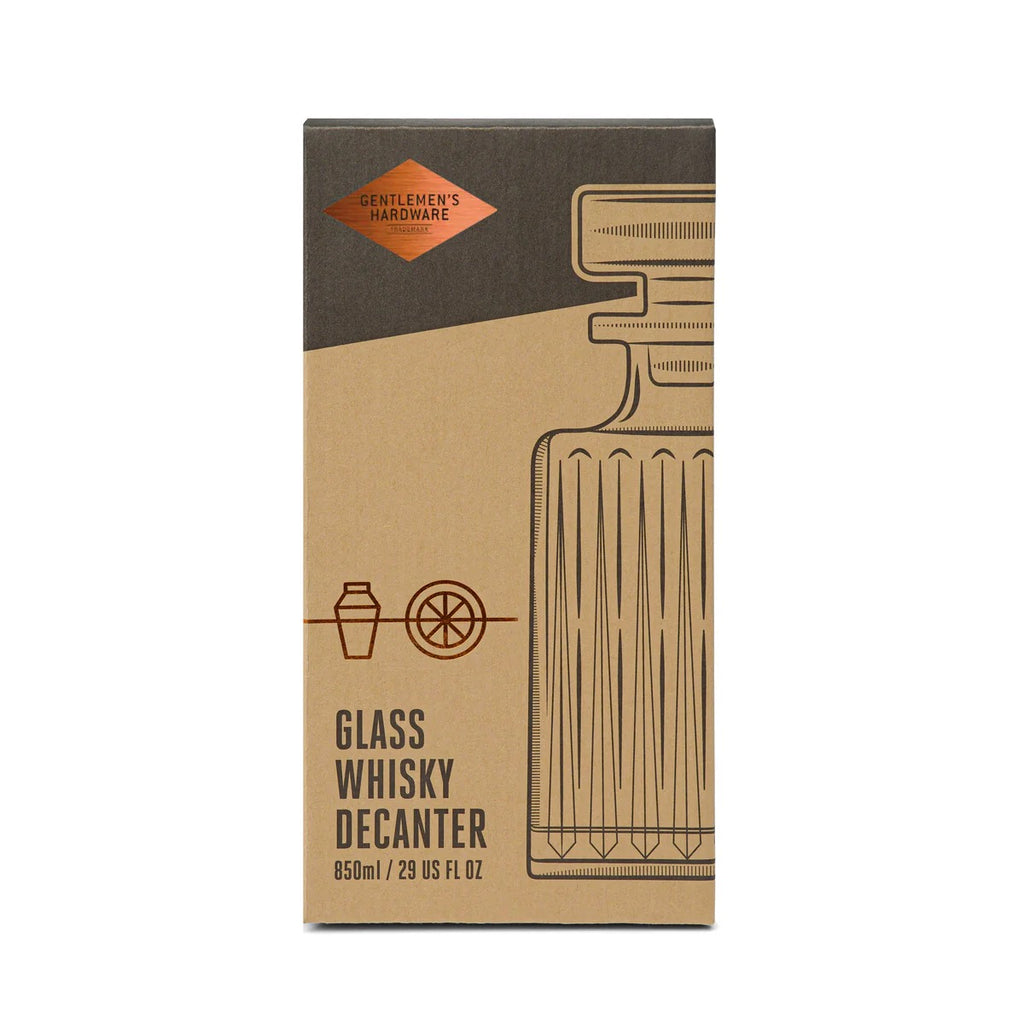 This is the perfect gift for the whisky lover in your life!&nbsp; This classic decanter holds 850 ml of your favourite whisky - or other tipple - and features a vintage style and an etched logo.&nbsp; Elevate your loved one's home cocktail bar with this fabulous gift.