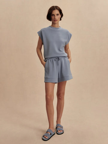 The Atrium Shorts from Varley are crafted from their DoubleSoft fabric and come in this gorgeous blue colour, which is perfect for summer. They are a relaxed A Line shape, have an inseam of 4.5" and feature a high waist with a drawstring cord and a deep panel at the hem. Pair them with the Otis Sleeveless Sweat or your favourite tee.