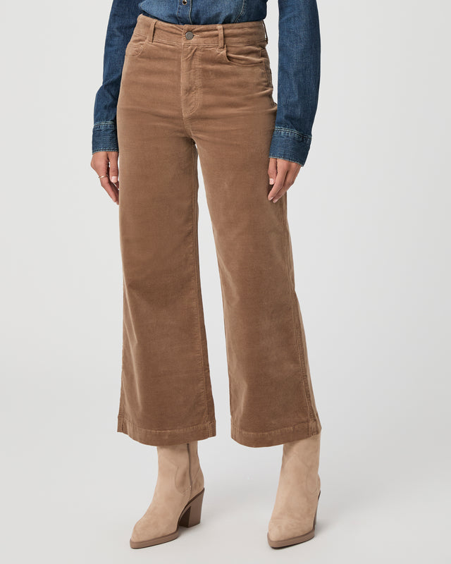 Our favourite wide legged jean is back in a micro corduroy in a great neutral wash! This modern high waisted wide leg jean from Paige has an easy relaxed fit and the elongated silhouette gives an effortlessly chic look. This style has loads of stretch and recovery giving you a perfect fit every time!