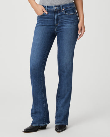 The high-rise Laurel Canyon jean is a vintage style from Paige that feels fresh in this mid-blue wash. With subtle fading and lived-in details these jeans have character and comfort with plenty of stretch and recovery. This comes with a 32' inseam and pairs perfectly with flats or if you are slightly shorter a heel.