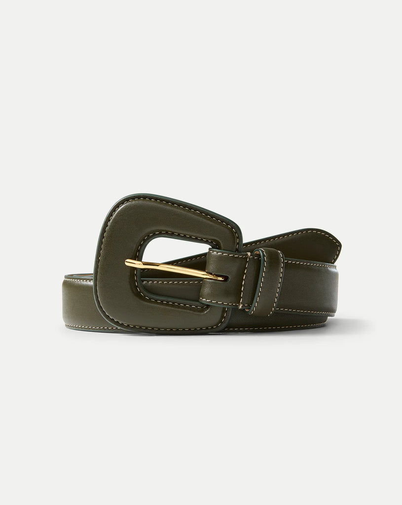 It's not just a belt - it's a Veronica Beard belt!&nbsp; &nbsp;Crafted from fine grained smooth leather and soft nubuck lined Elsy features a leather covered buckle so if you wear gold or silver this will work with either!&nbsp; Perfect with denim or wrapped around the waist of your favourite dress this is a classic that will never go out of style.