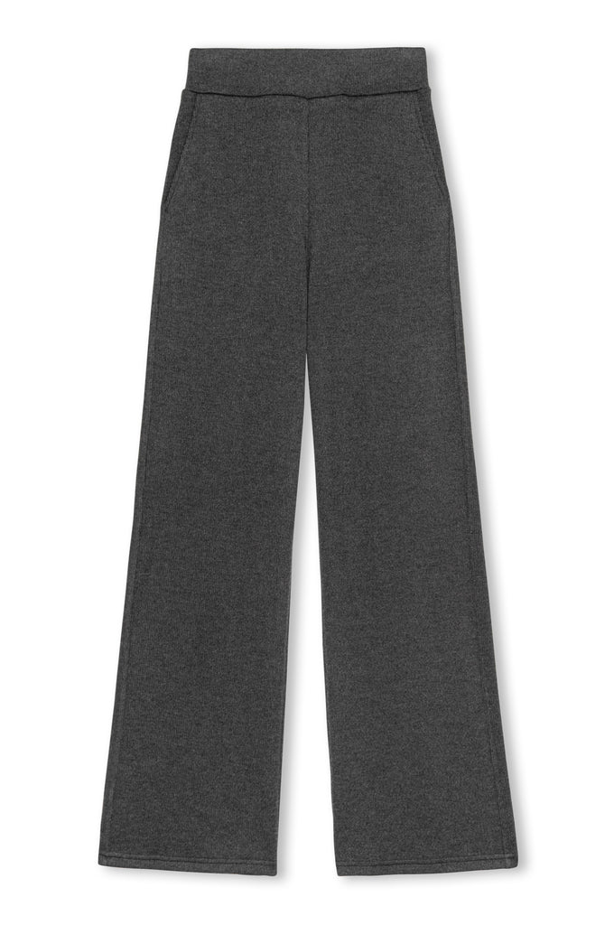 These super soft, flared sweatpants from Rails feature a drawstring waistband and an incredibly flattering silhouette. They are perfect to lounge about the house in and will make you feel super stylish when you're out and about.&nbsp; Pair with the matching Nico Hoodie for a co-ord vibe.