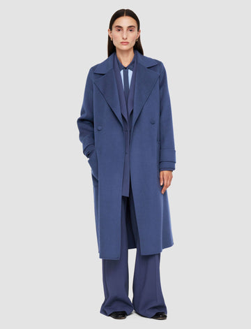 This gorgeous coat of dreams is a perfect example of what Joseph do best.&nbsp; Crafted from a super soft cashmere and wool blend and featuring a relaxed fit, an a line shape, double breasting, front patch pockets and a self tie put this coat over anything and you immediately elevate your look and feel polished.&nbsp;