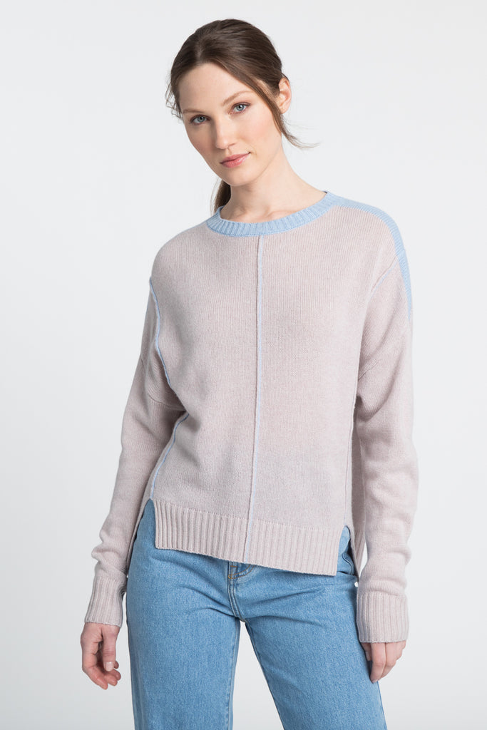 This gorgeous 4 ply 100% cashmere crew from Kinross Cashmere is the perfect weekend jumper.  In a flattering neutral with pale blue trim, splits at the sides and nice long sleeves this is just the thing to pair with your denim for a relaxed weekend vibe!