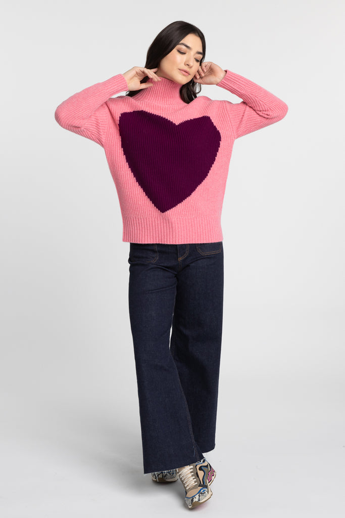 We love a motif jumper - especially a heart one!  This gorgeous 100% cashmere knit from Kinross Cashmere is super soft and super thick!  Perfect for when the temperatures drop and you're wanting something snuggly to wear!
