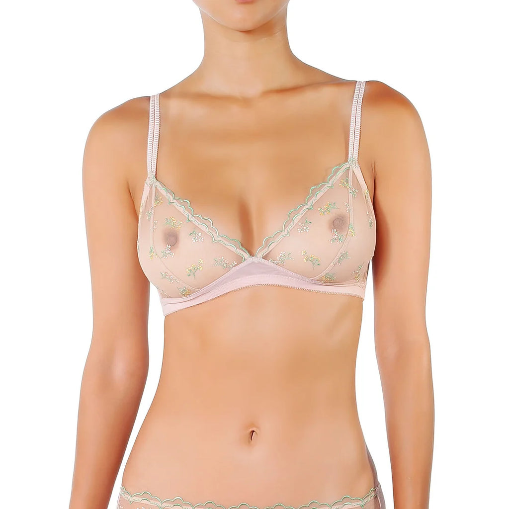 Beautiful and delicate are the words that spring to mind for this bralette by french brand, Huit.  Fusing stunning lace, delicate floral embroidery and double straps to work with your summer tops, one can already feel summer is on its way . Because its non underwired it's incredibly comfortable and works for both easy days or part of your loungewear wardrobe.  The matching knickers are also available.