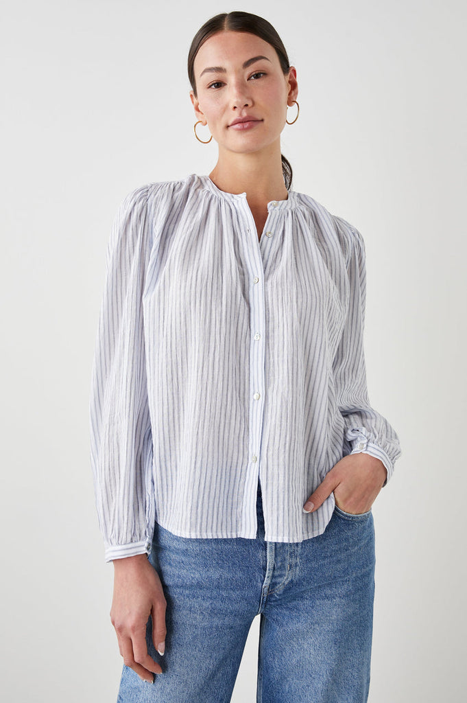 A classic button down with a feminine twist.  The Sonnet is one you'll reach for again and again.  Crafted from super soft lightweight crinkle beach cotton this is perfect to pair with your denim.