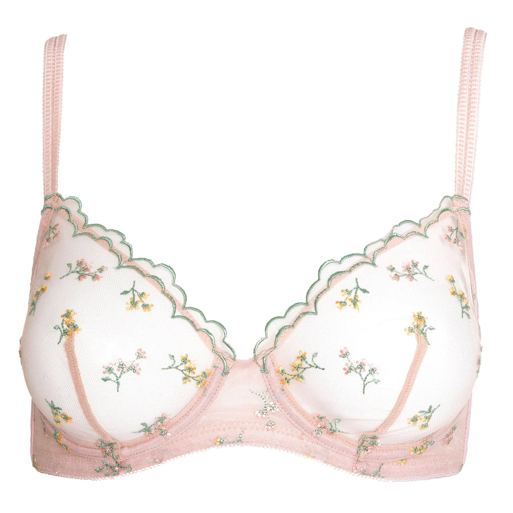 Adorned with stunning lace and delicate floral embroidery, this bra will put you in a spring mood, no matter what ever the weather!  It is incredibly comfortable with a relaxed and natural fit.  Don't forget the matching knickers!
