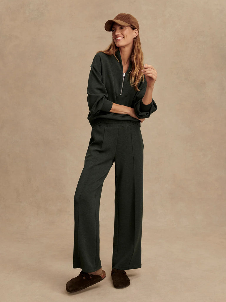 Introducing the longer length wide leg pants in Varley's signature&nbsp;DoubleSoft® fabric to complement the co-ordinating Barker top in the same colour.&nbsp; These incredibly comfortable trousers are great as an alternative to joggers or leggings, to smarten up your day to day errands or to upgrade your lounge and travel wear.&nbsp; With an elasticated, draw cord waist and an internal leg length of 30" you will definitely wonder how you lived without them!