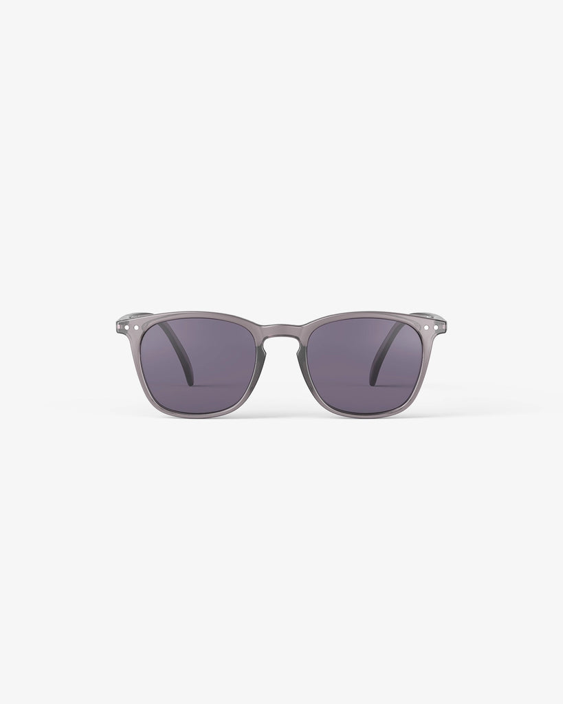 These unisex classic oversized sunglasses not only look amazing but also protect your eyes with adapted protection and 100% UV category 3 lenses.  This protect from glare and filters 100% of ultraviolet (UV) rays.     