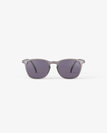 These unisex classic oversized sunglasses not only look amazing but also protect your eyes with adapted protection and 100% UV category 3 lenses.  This protect from glare and filters 100% of ultraviolet (UV) rays.     