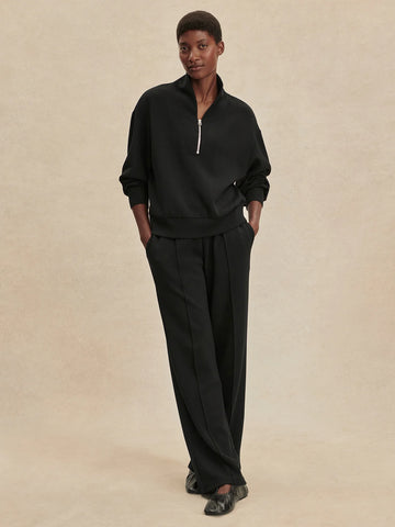 Introducing the longer length wide leg pants in Varley's signature Double Soft fabric to complement your Hawley or Davidson sweat tops. These trousers are great as an alternative to joggers or leggings to smarten up your day to day errands or to upgrade your lounge and travel wear. With an elasticated, draw cord waist and an internal leg length of 30" you will definitely wonder how you lived without them!