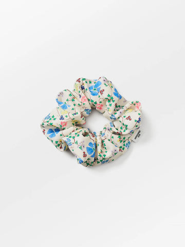 This gorgeous scrunchie is not only attractive but highly practical at keeping your flocks at bay. The floral print is perfect for summer and enough to dress up any ponytail. Great as a gift or as a treat for yourself.    