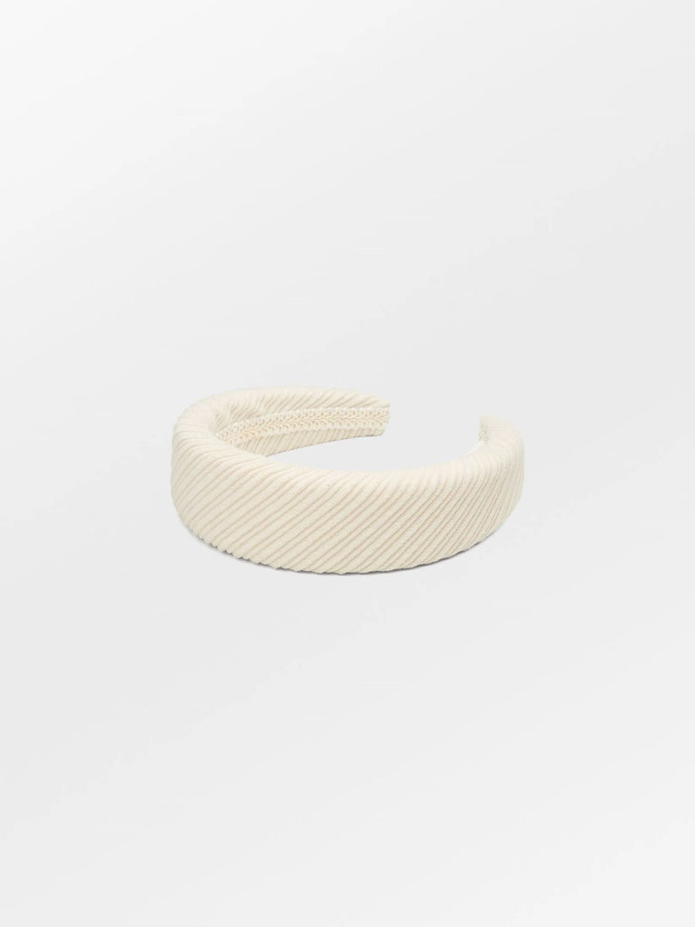 Adding a touch of elegance to any wardrobe the birch white cord hairbrace will complete your everyday and festive occasion outfit. Width is 4 cm.