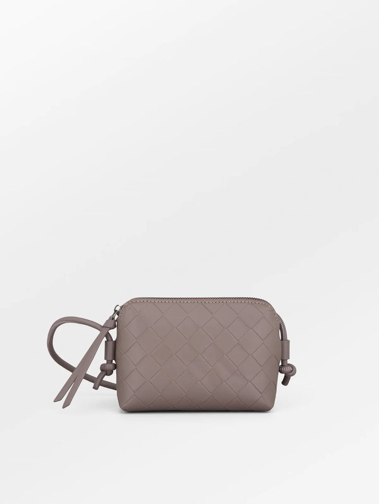 This beautiful, soft, woven bag from Becksondergaard is perfect for all your everyday essentials. It can be worn as a shoulder or crossbody bag and features a large main compartment with a separate zip pocket.  Also available in Black.