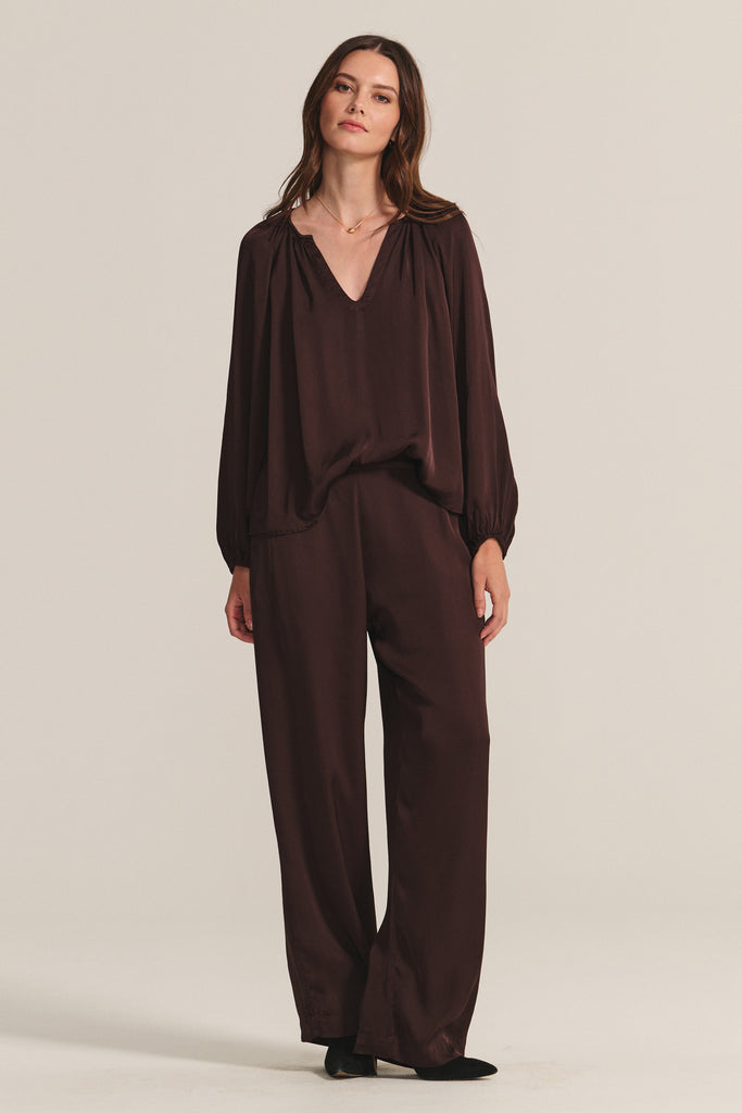 The Larkin Trousers from Velvet by Graham &amp; Spencer are from super soft velvet and satin and feature a very on trend relaxed shape.&nbsp; Pair with the matching Hadley Top (in store exclusive)&nbsp; for a put together co-ord.&nbsp;