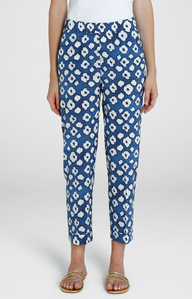 These fun and super comfy trousers from Whyci are an excellent Summer trouser.  Crafted from smooth and silky viscose with a bit of elastane for stretch these trousers feature an elasticated waist, a slim fit on the leg and hit at the perfect point on your ankle.  In a flirty floral print pair these with your favourite white tee for a relaxed weekend look.