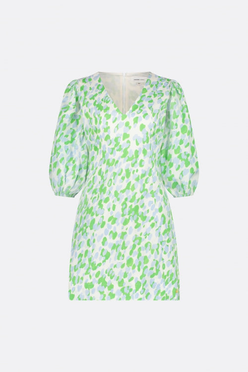 The Iris Dress is sure to impress!  The perfect dress for a dressy lunch or evening out!  In a gorgeous green and cream print and featuring a flattering v neck, puff three quarter elasticated sleeves and an a line shape this is just the ticket when you want to get your legs out!  Pair with trainers for a cool vibe or an elegant heel for a more ladylike feeling.