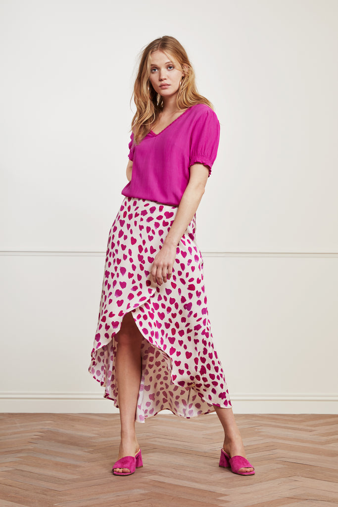 The beautiful Cora Skirt from Fabienne Chapot is an easy addition to your wardrobe.  Shown here in a pretty pink leopard  print this pairs perfectly with a tee, sweatshirt or jumper.  Can easily be dressed up or down and feels lovely against your skin.