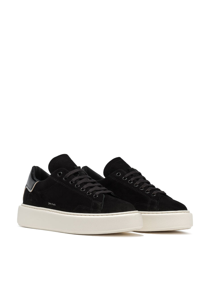 The gorgeous and classic Sfera Powder Black Trainer is the perfect every day trainer. Super soft and comfortable whilst being incredibly stylish these look fab paired with your favourite denim.