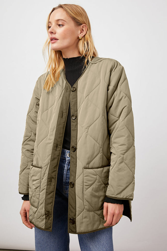 Gorgeous easy to wear quilted jacket from our go to brand Rails.  In a very wearable khaki colour this is perfect layered over your knits and with your favourite denim.