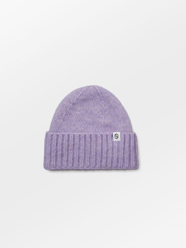 Keep cosy during the colder seasons with the Lenny Beanie from Becksondergaard. Crafted from a wool blend, this beanie features, ribbed edges and the Becksondergaard logo. Don't forget to pair with the matching mittens!