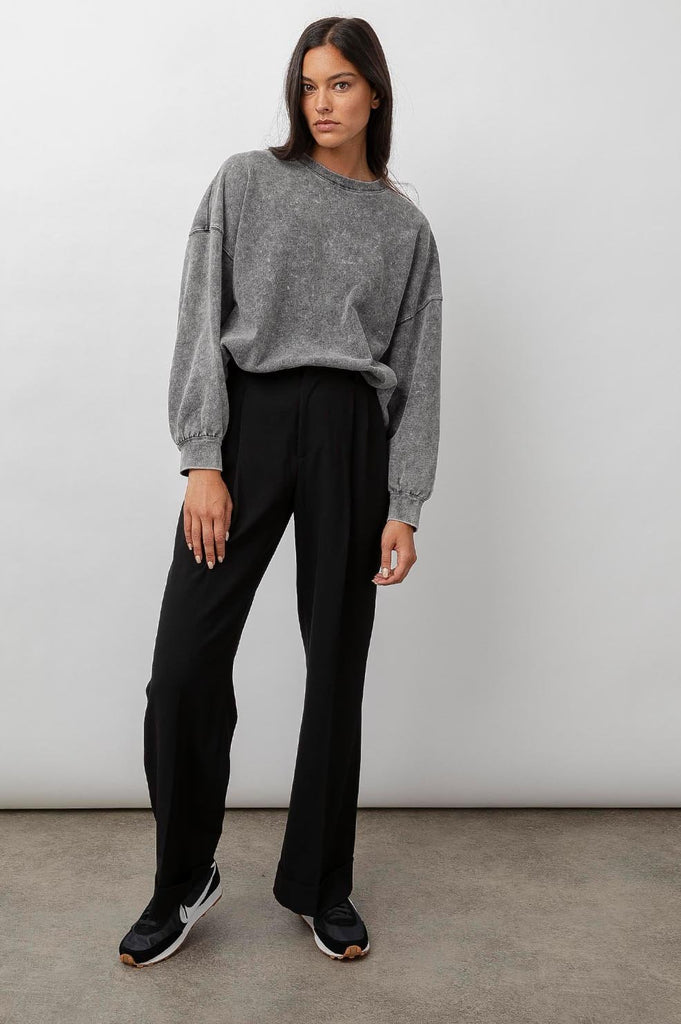Super soft, super relaxed sweatshirt from Rails.  Crafted from vintage terry in a charcoal acid wash Reeves features an oversized fit, vintage wash feel, dropped shoulders and a raw hem.  This is just the sweatshirt you want and it pairs equally well with your maxi skirts as it does with your denim or fab for relaxing at home.