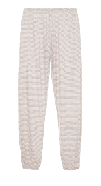 The perfect slouchy pyjama bottoms from our favourite loungewear brand Eberjey.  Crafted from silky soft lightweight material these are just what you want to snuggle in as the nights get warmer.  Sweet dreams.