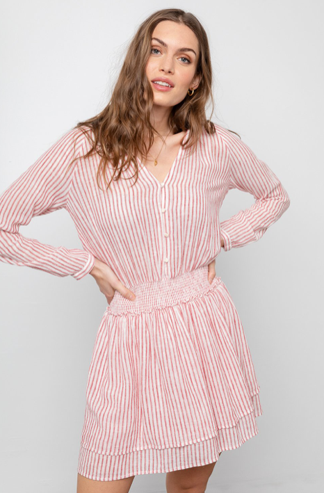 Rails have done it again.  Say hello to Jasmine.  This pretty feminine mini crafted from lightweight linen and featuring a flirty double layered tiered skirt is as easy as you can get for Summer dressing.  And it couldn't be more comfortable with an elasticated waist.  No thought required - just slip it on and go. 