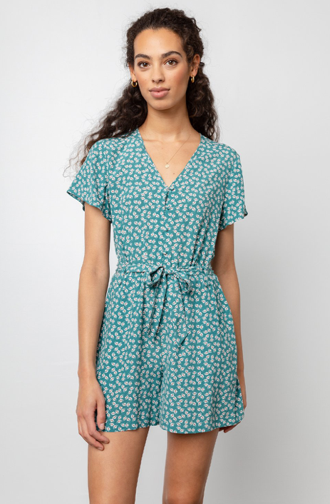 This pretty little romper from Rails has all you want in a playsuit.  Flattering flutter sleeves, v neck, delicate print, pockets (which we LOVE) and most importantly - comfortable.  All our boxes ticked in one feminine piece.