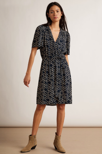 This super flattering Adelle dress from Velvet by Graham & Spencer features a deep v-neck, short flouncy sleeves and an abstract print. This can easily go from day to evening - another go to from one of our favourite brands.