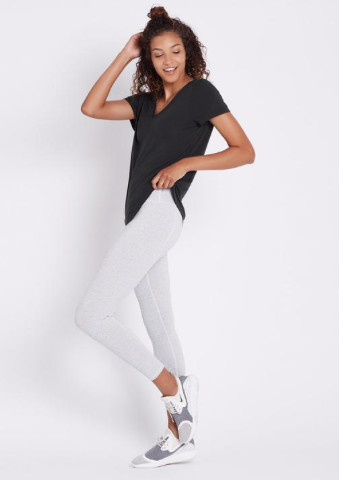 These studio high rise leggings are a flattering 7/8th leg length and have a comfortable wide waistband that will move with you (without moving itself) through whatever workout takes your fancy!  Sometimes white leggings aren't particularly flattering but these with their 4 way stretch and gorgeous fabric will hold you in all the right places.