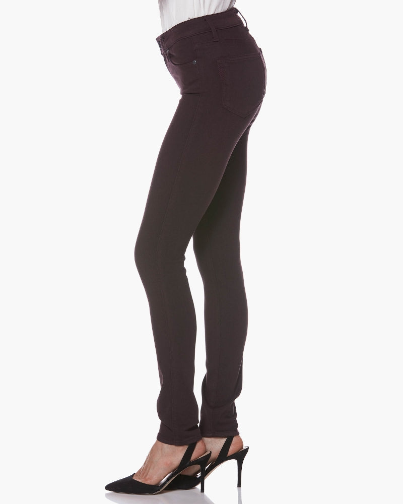 Verdugo, Paige's best-selling style, features an ultra skinny mid-rise fit. Made with their signature TRANSCEND fiber technology, these jeans provide supreme softness, stretch, and flexibility. This pair is highlighted in a deep wine colour detailed with tonal stitching and antique silver hardware for a clean and tailored finish.