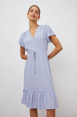 The go to Kiki dress by Rails is back again in a sky blue daisies print featuring short flutter sleeves, a perfect v neck, little buttons down the front and an adjustable drawstring waist. There aren't many places this dress won't take you. Put on your favourite white trainers for a relaxed look or a pretty sandal for the evening.